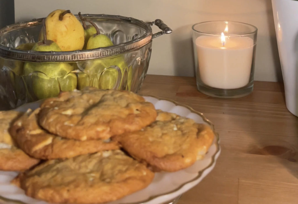 white choc pear cookies