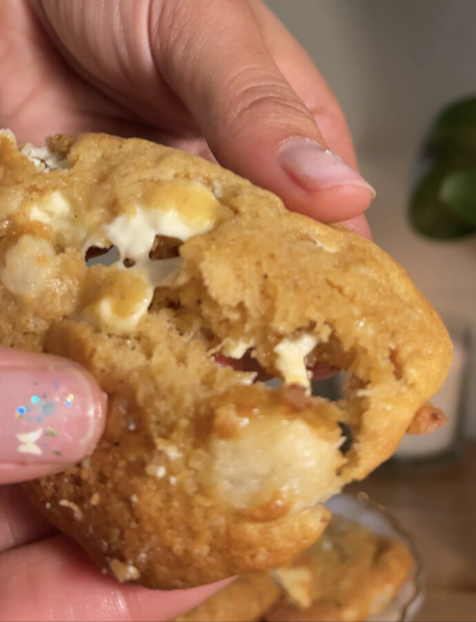 White Chocolate “pear pie filling” Cookies
