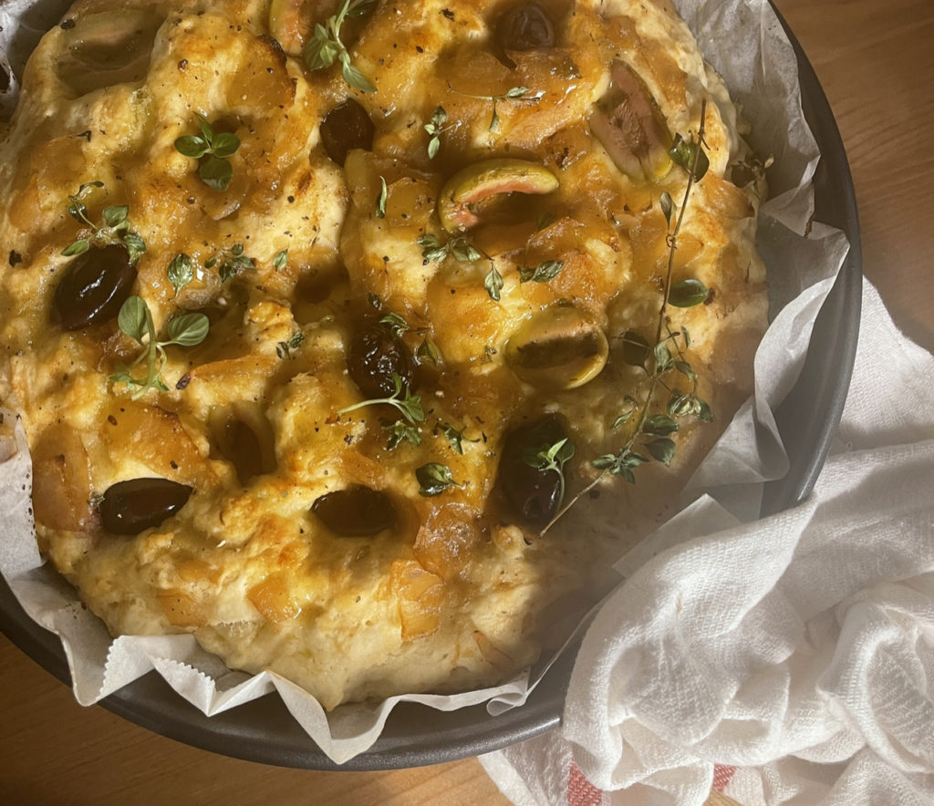 Potato & Caramelised Onion Focaccia - No yeast ⋆ tia's recipes
