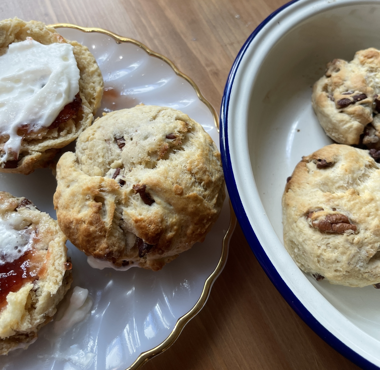 Maple syrup & pecan scones