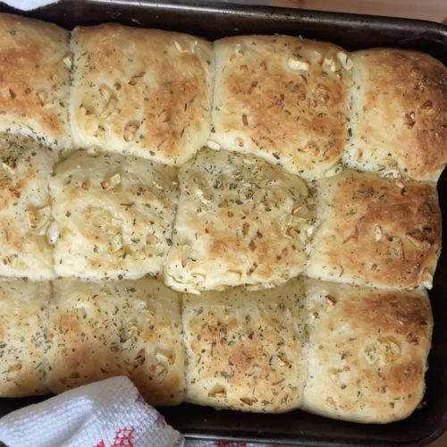 garlic herb dinner rolls