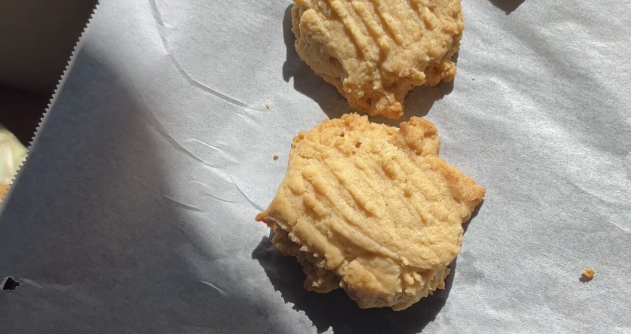 Simple peanut butter cookies